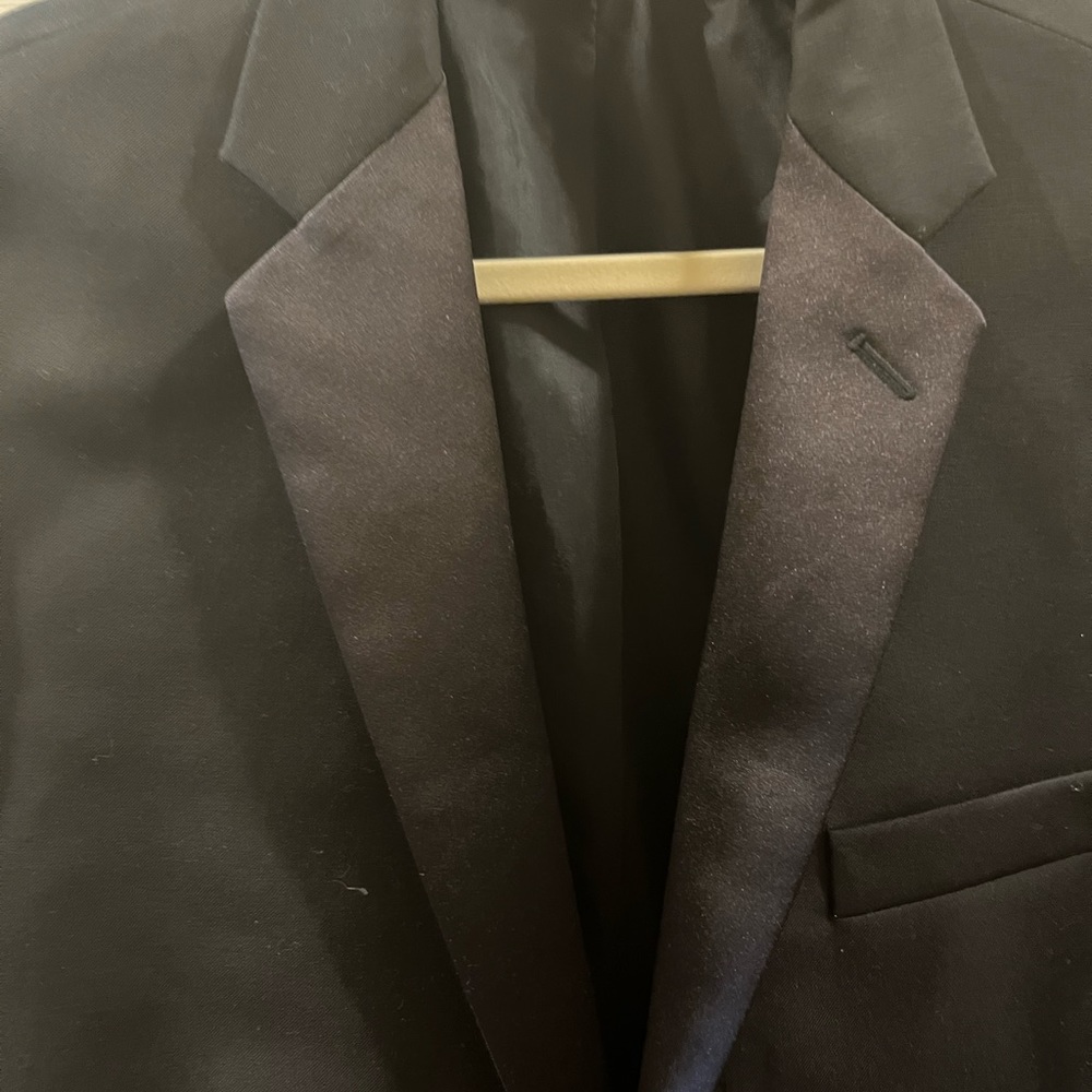 JCREW men’s Thompson Tuxedo Suit. 44L Jacket & 34x32 Trousers
